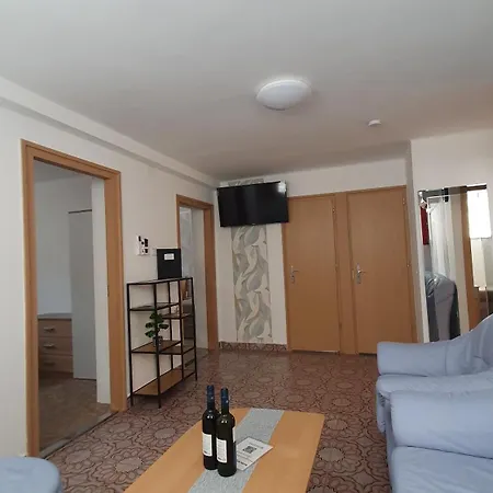 Berbe Apartment Balatonlelle
